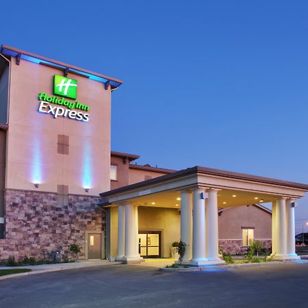 Holiday Inn Express Lodi By Ihg Екстериор снимка