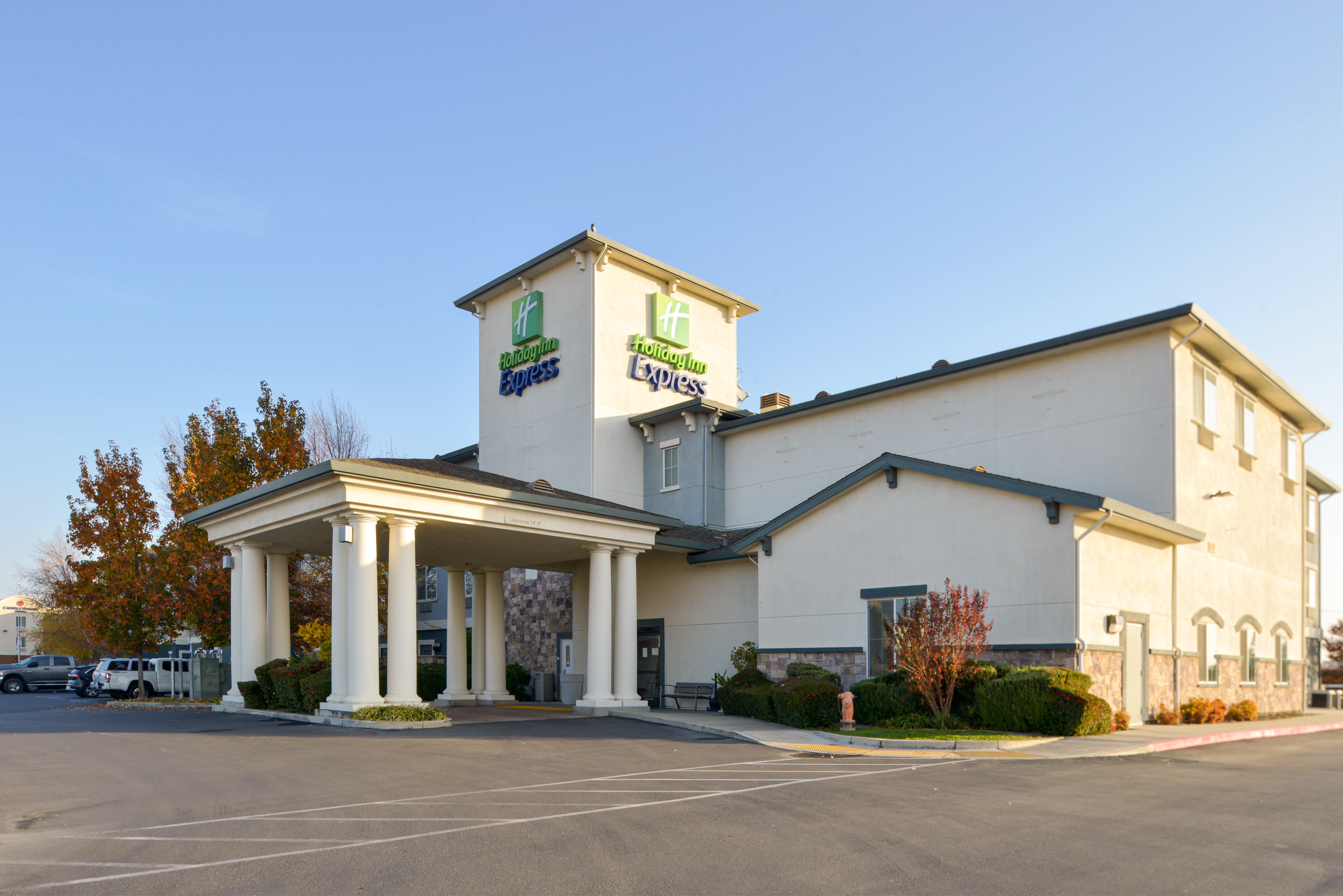 Holiday Inn Express Lodi By Ihg Екстериор снимка