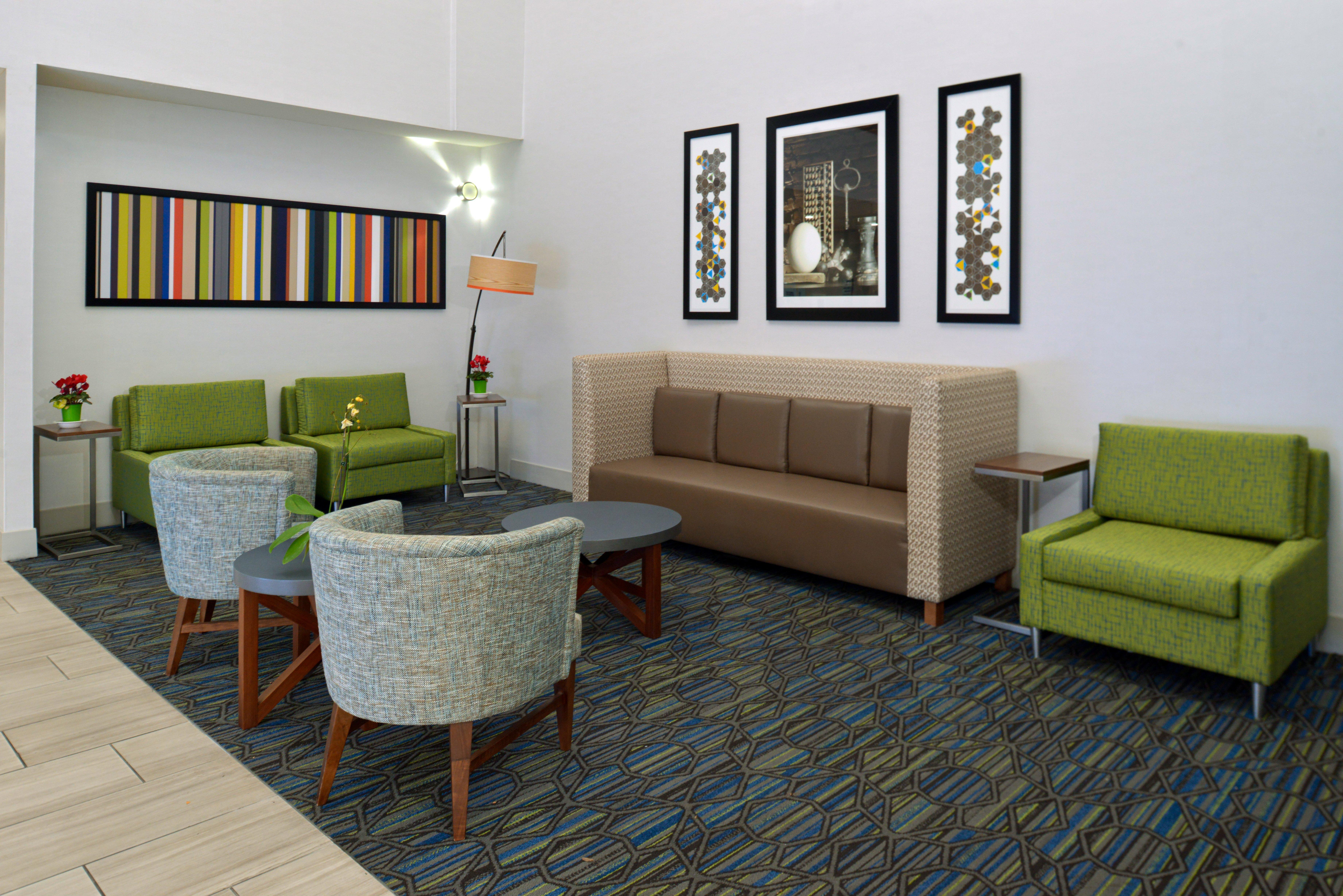 Holiday Inn Express Lodi By Ihg Екстериор снимка