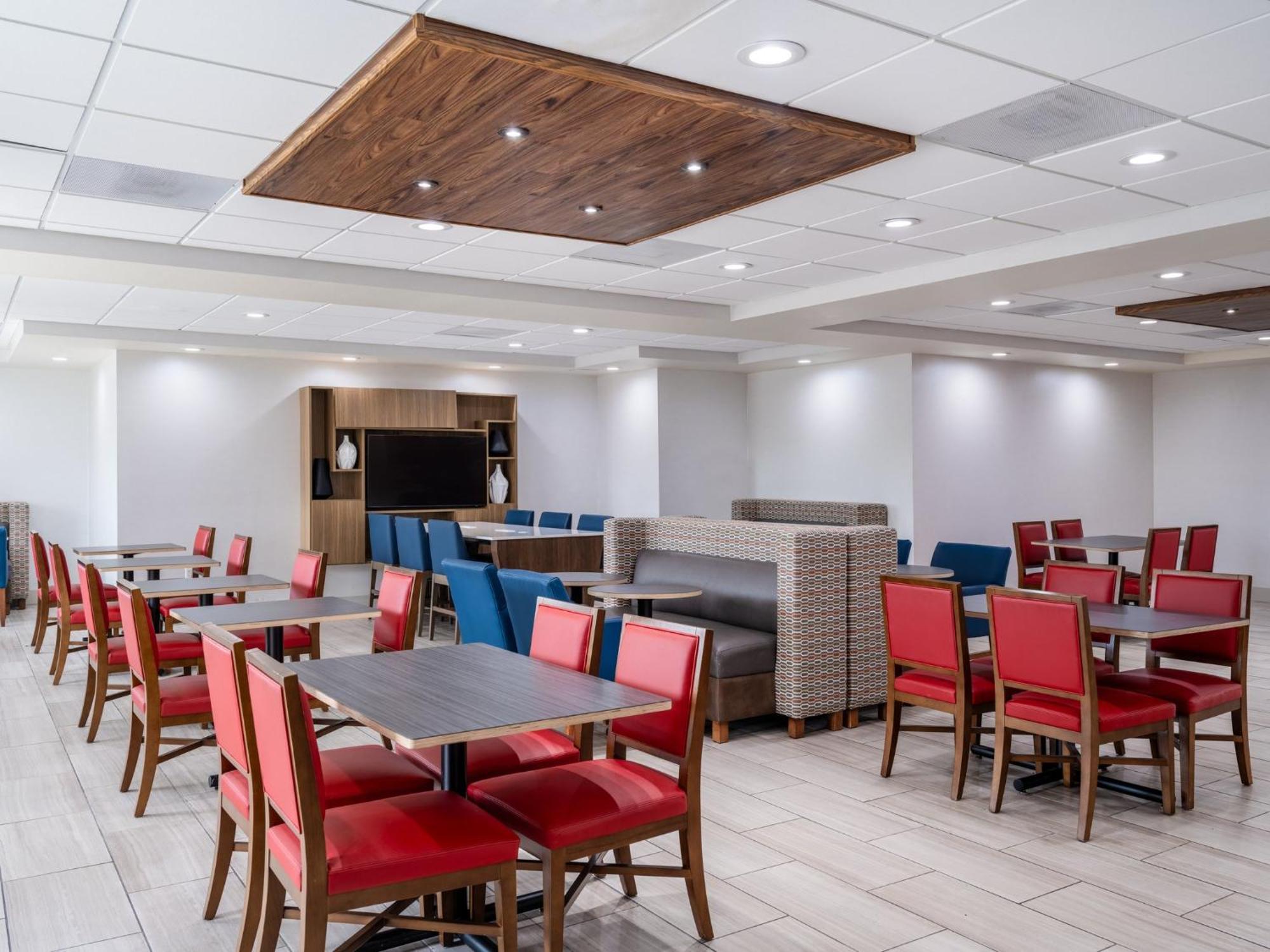 Holiday Inn Express Lodi By Ihg Екстериор снимка