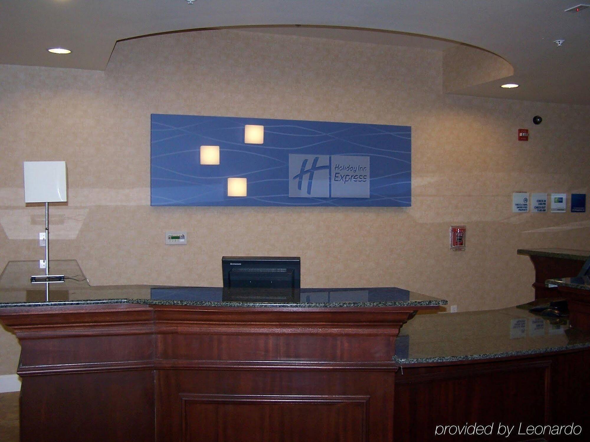 Holiday Inn Express Lodi By Ihg Екстериор снимка